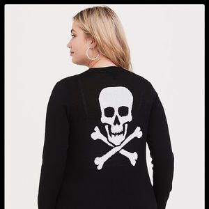 🌼 ✅ PRICE DROP ✅ BLACK SKULL BOYFRIEND CARDIGAN.